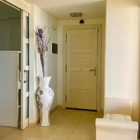 Penthouse Zentral Und Ruhig Gelegen * Puerto de Santiago (Tenerife)