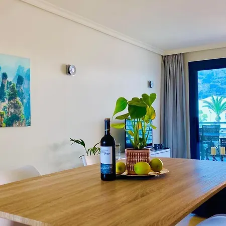 Penthouse Zentral Und Ruhig Gelegen Apartment Puerto de Santiago (Tenerife)